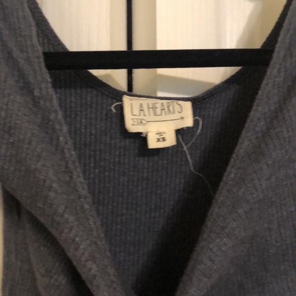 PacSun x LA Hearts Gray Crop Top - Picture 4 of 5